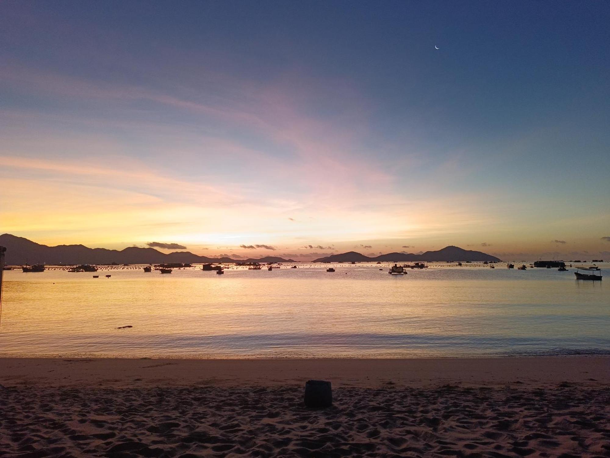 金兰市 The Sunrise Anh Tu酒店 外观 照片